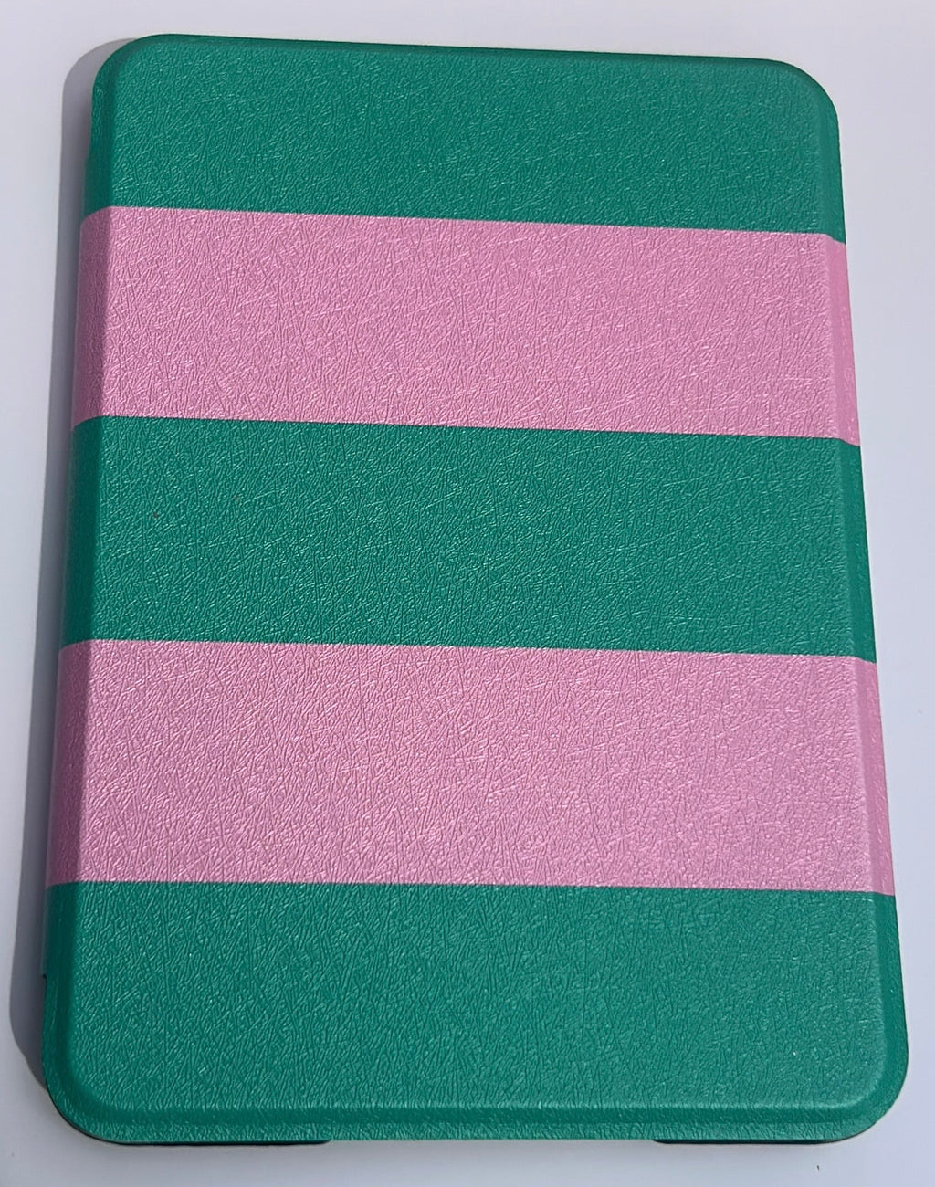 Pink Goes Good With Green Kindle Case