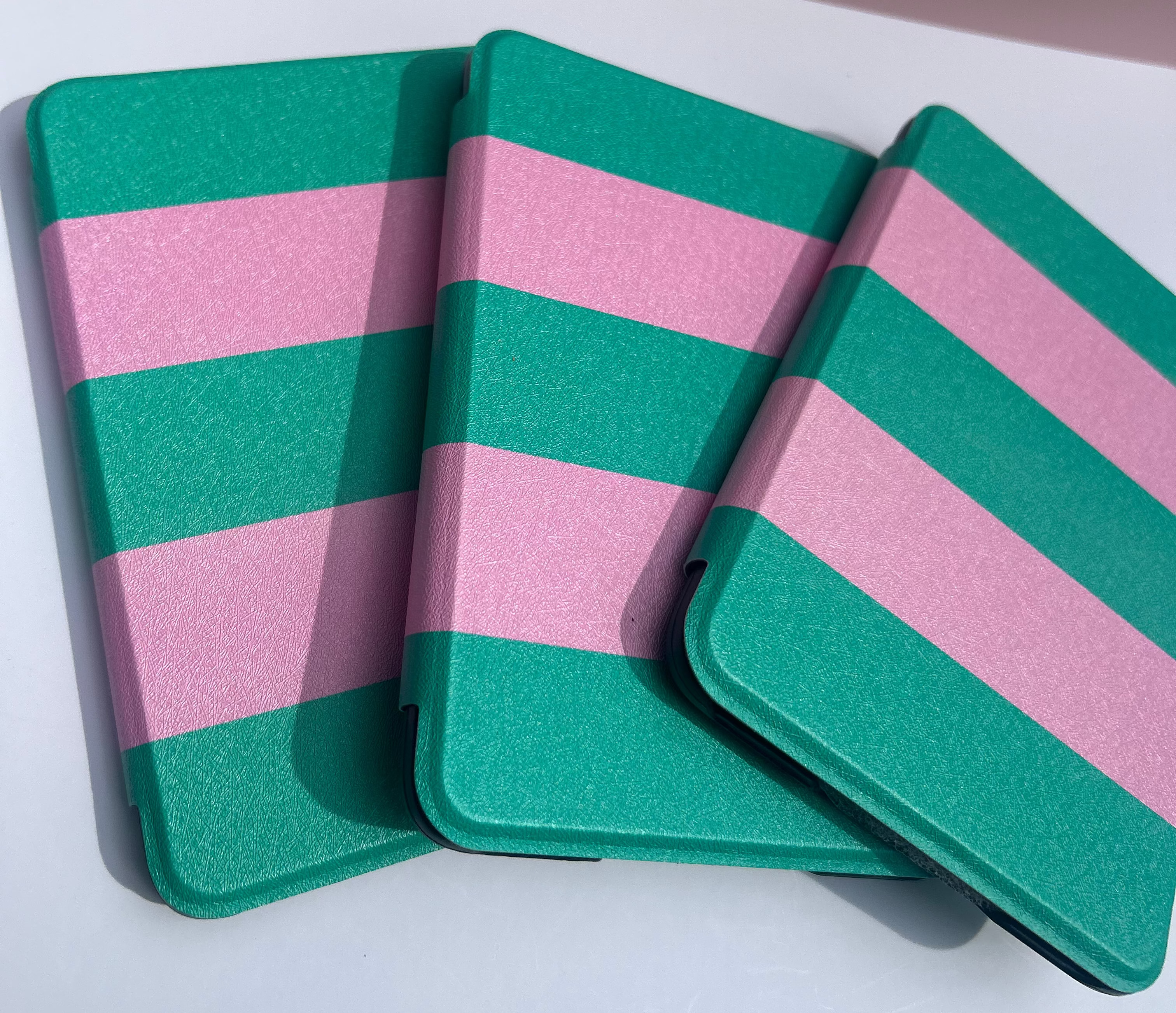 Pink Goes Good With Green Kindle Case